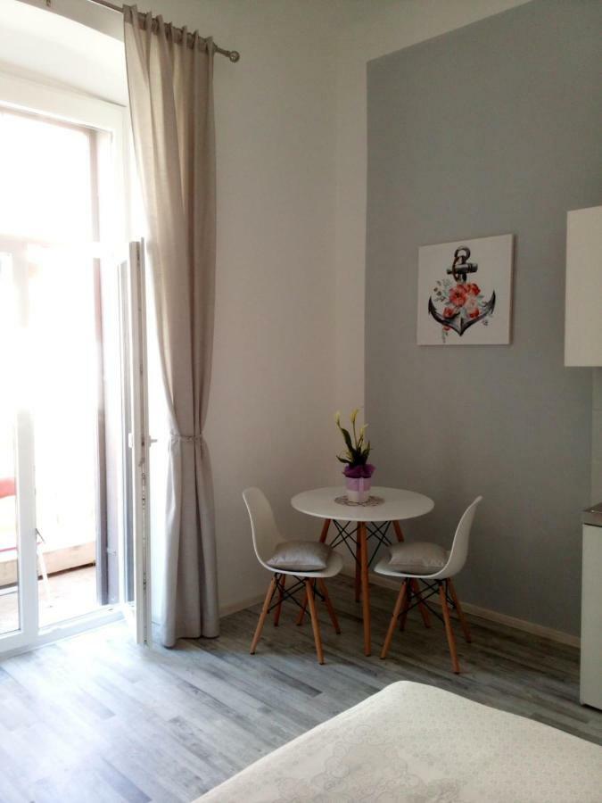 Studio In Pula Center Luaran gambar
