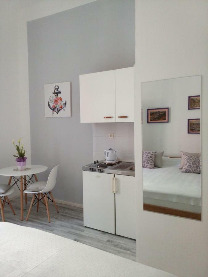 Studio In Pula Center Luaran gambar